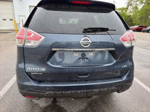 Used 2016 Nissan Rogue S w/ Appearance Package AWD/4WD image 6