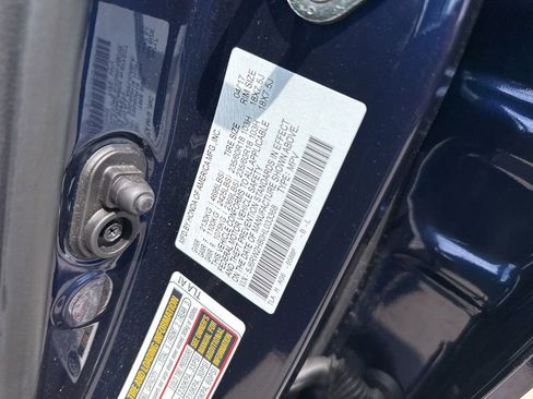 Used 2017 Honda CR-V EX-L image 27