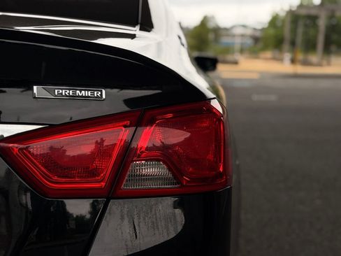Used 2019 Chevrolet Impala Premier FWD image 17