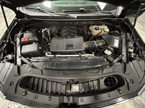 Used 2021 Chevrolet Suburban LT w/ Rear Media and Nav Package image 58