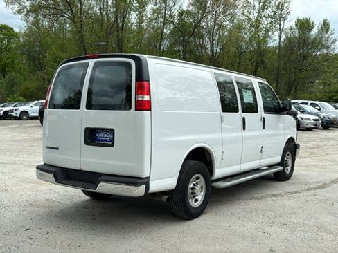 Used 2024 Chevrolet Express 2500 w/ Driver Convenience Package RWD image 6