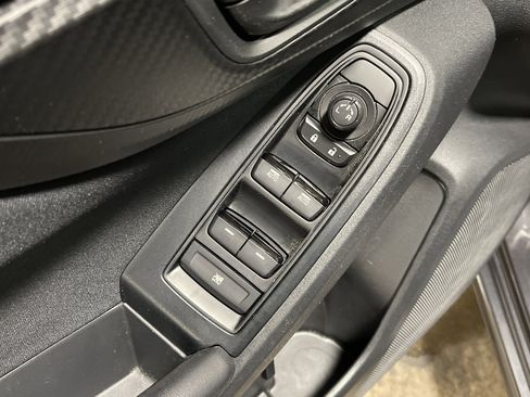 Used 2019 Subaru Impreza 2.0i image 7