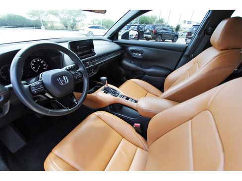 Used 2024 Honda HR-V Sport image 32