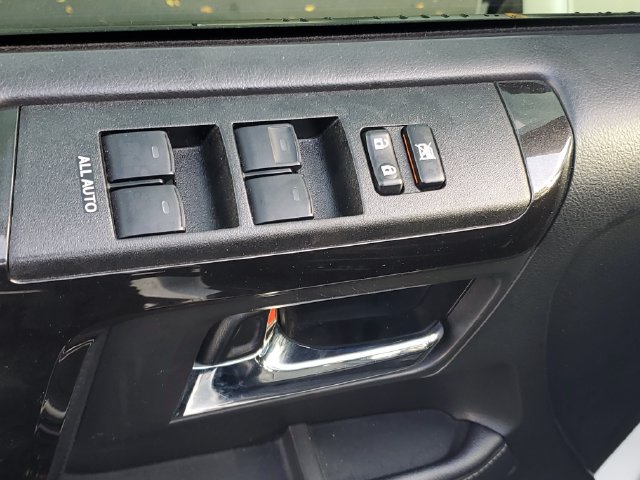 Used 2020 Toyota 4Runner 4WD image 15