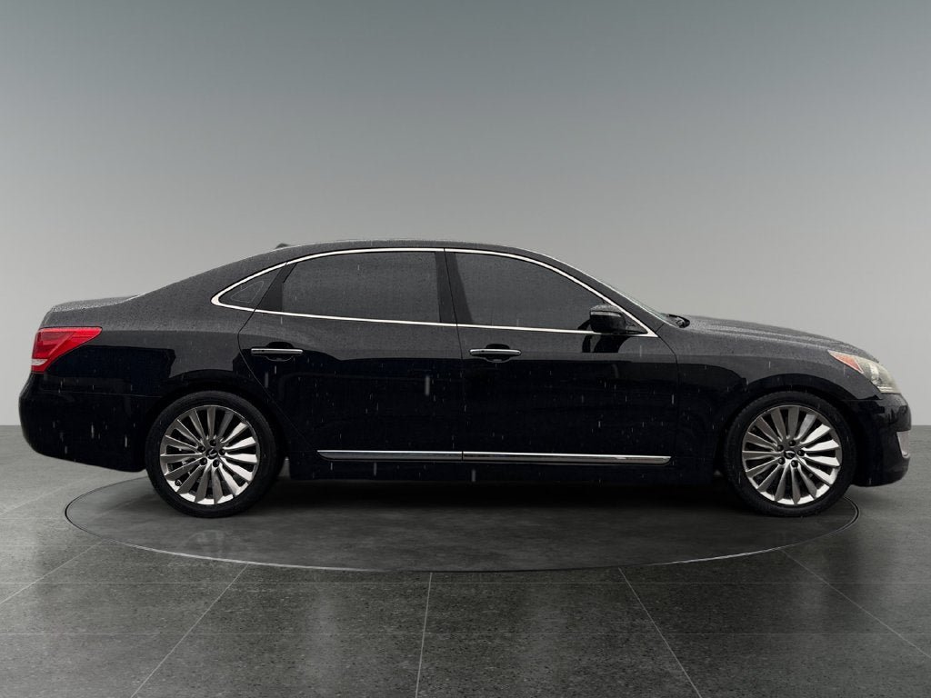 Used 2014 Hyundai Equus Signature RWD image 10