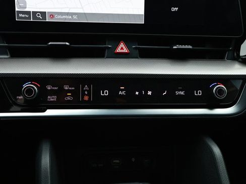 Used 2025 Kia Sportage SX FWD image 18