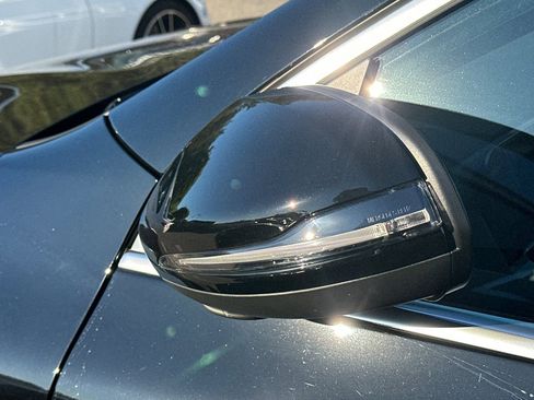 Used 2025 Mercedes-Benz GLA 250 image 15