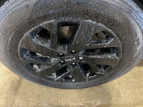 Certified 2023 Kia Sorento S image 45