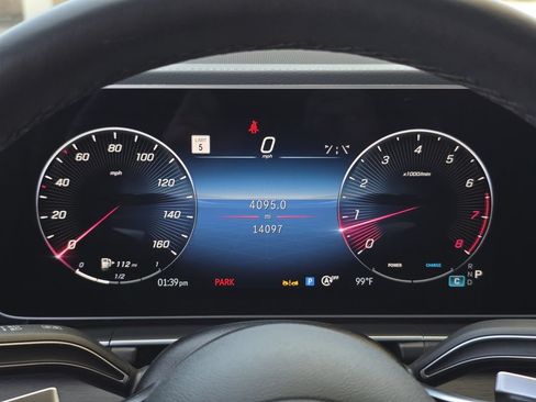 Used 2025 Mercedes-Benz GLE 450 4MATIC Coupe image 13