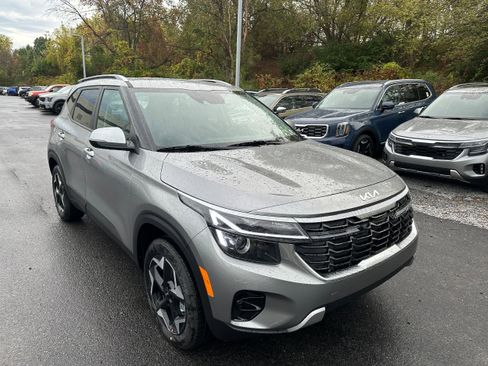 New 2026 Kia Seltos S image 3