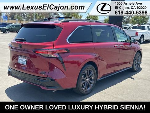 Used 2021 Toyota Sienna XSE w/ XSE Plus Package FWD image 6