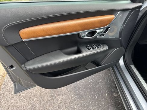 Used 2018 Volvo S90 T6 Inscription w/ Convenience Package AWD/4WD image 10