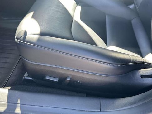 Used 2018 Tesla Model 3 Long Range RWD image 22