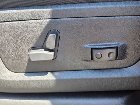 New 2026 RAM 3500 Laramie AWD/4WD image 16