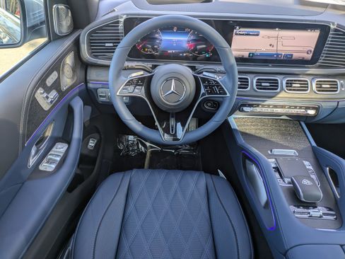 New 2026 Mercedes-Benz Maybach GLS 600 4MATIC image 18