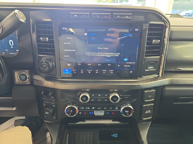 Used 2024 Ford F250 Lariat w/ Lariat Ultimate Package AWD/4WD image 13