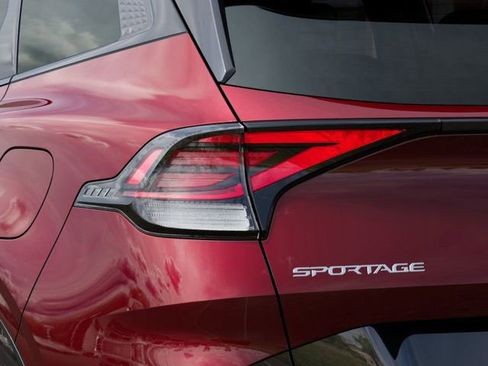 New 2025 Kia Sportage SX image 11