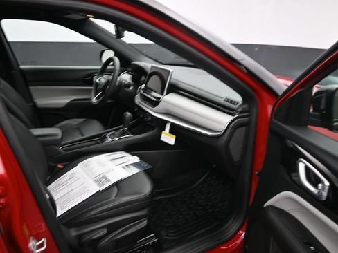 Used 2024 Jeep Compass Limited AWD/4WD image 9