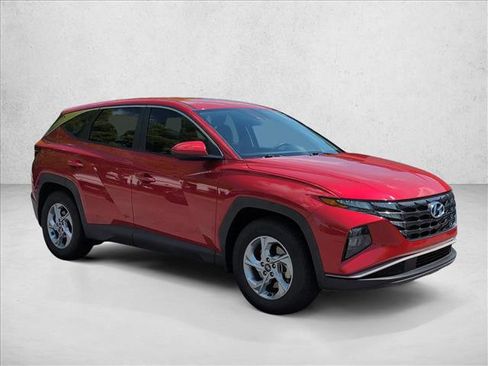 Certified 2023 Hyundai Tucson SE image 3