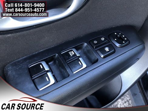 Used 2019 Kia Soul image 16