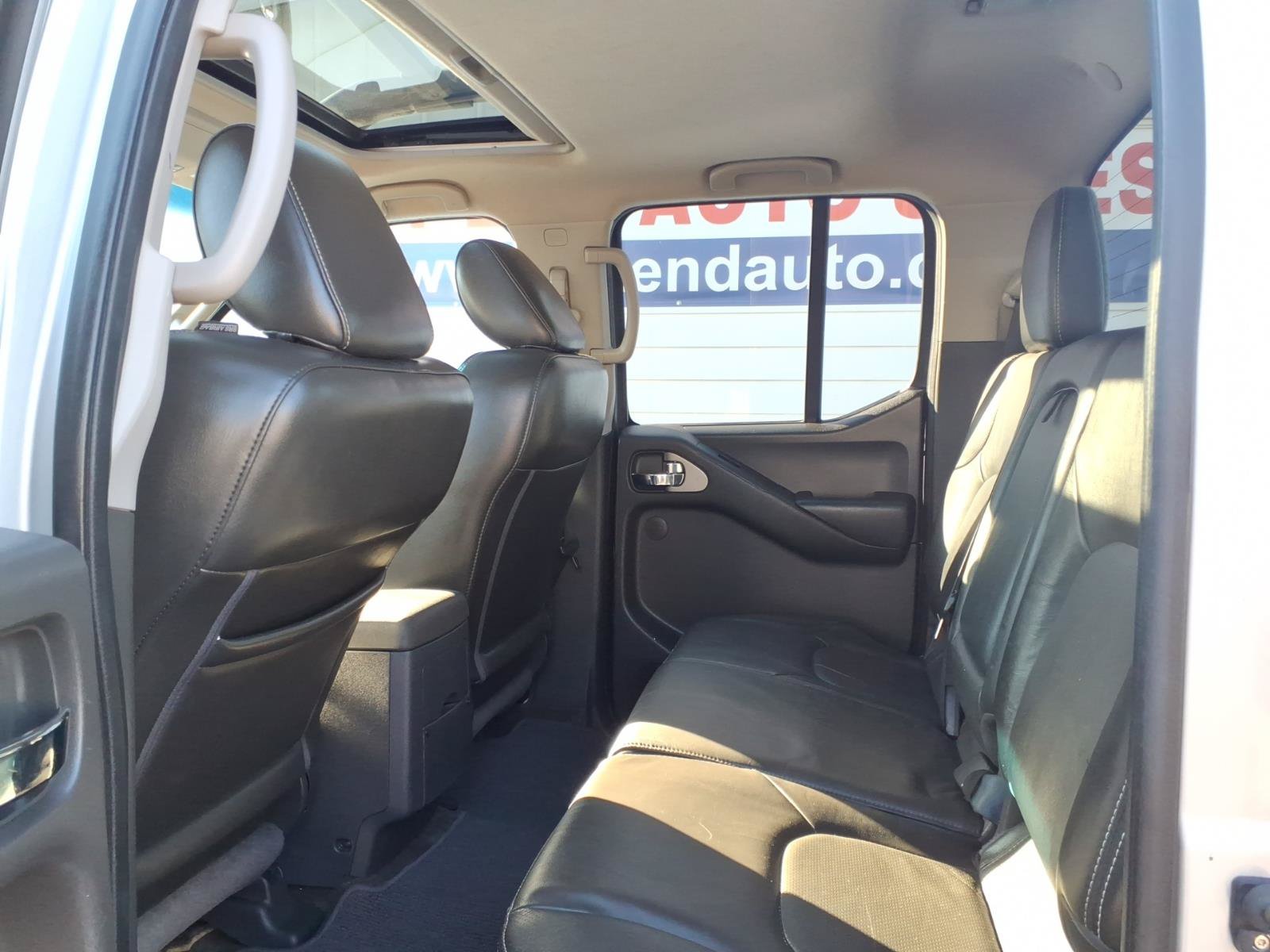 Used 2013 Nissan Frontier PRO-4X w/ Pro-4x Luxury Pkg AWD/4WD image 13