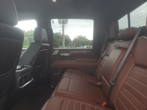 Used 2024 GMC Sierra 2500 Denali Ultimate AWD/4WD image 14