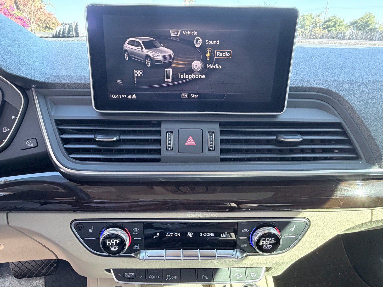 Used 2018 Audi Q5 2.0T Premium Plus AWD/4WD image 14