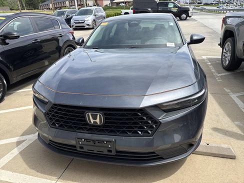 Used 2023 Honda Accord LX image 3