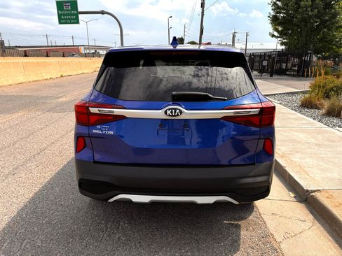 Used 2021 Kia Seltos LX image 4
