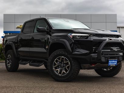 New 2025 Chevrolet Colorado ZR2 w/ Off-Road Front Bumper Package