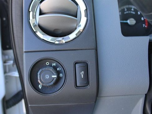 Used 2015 Ford F250 XLT w/ Advanced Security Group AWD/4WD image 16