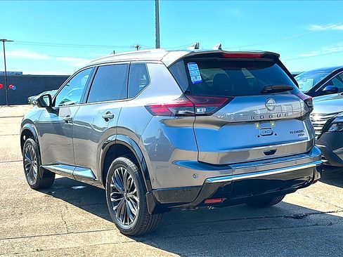 New 2026 Nissan Rogue Platinum w/ Tech Package image 6