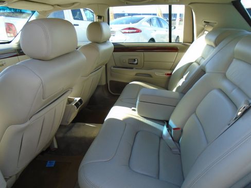 Used 1998 Cadillac De Ville image 10