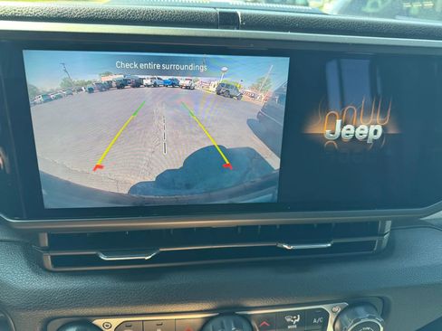 Used 2024 Jeep Wrangler Unlimited Sport image 10