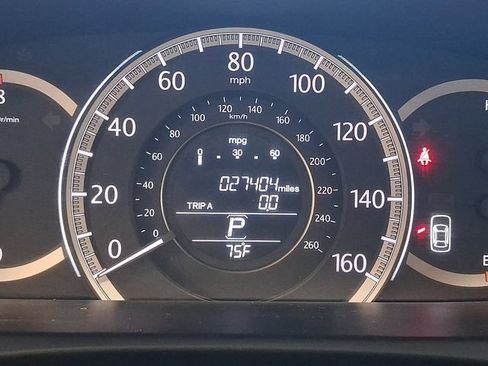 Used 2013 Honda Accord LX image 24