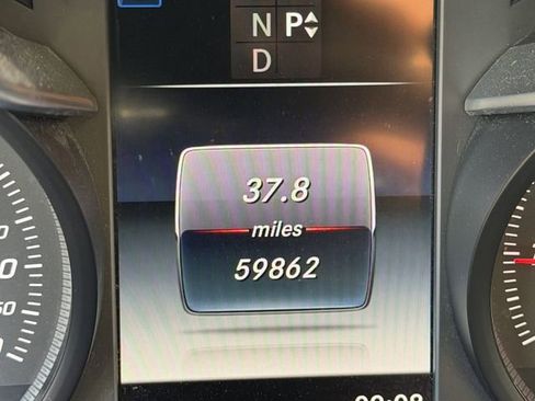 Used 2018 Mercedes-Benz GLC 300 image 9