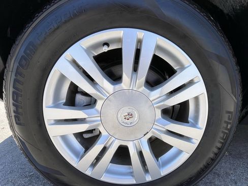 Used 2013 Cadillac SRX FWD image 16