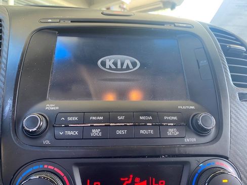 Used 2014 Kia Forte EX w/ Premium Package FWD image 27