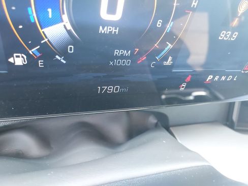 Used 2025 Chevrolet Traverse LT w/ Driver Confidence Package AWD/4WD image 19