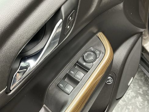 Certified 2019 GMC Acadia SLE w/ Driver Alert Package I AWD/4WD image 9