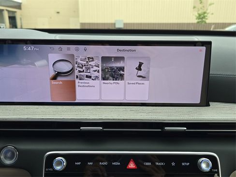 Used 2025 Genesis GV80 2.5T Prestige image 18