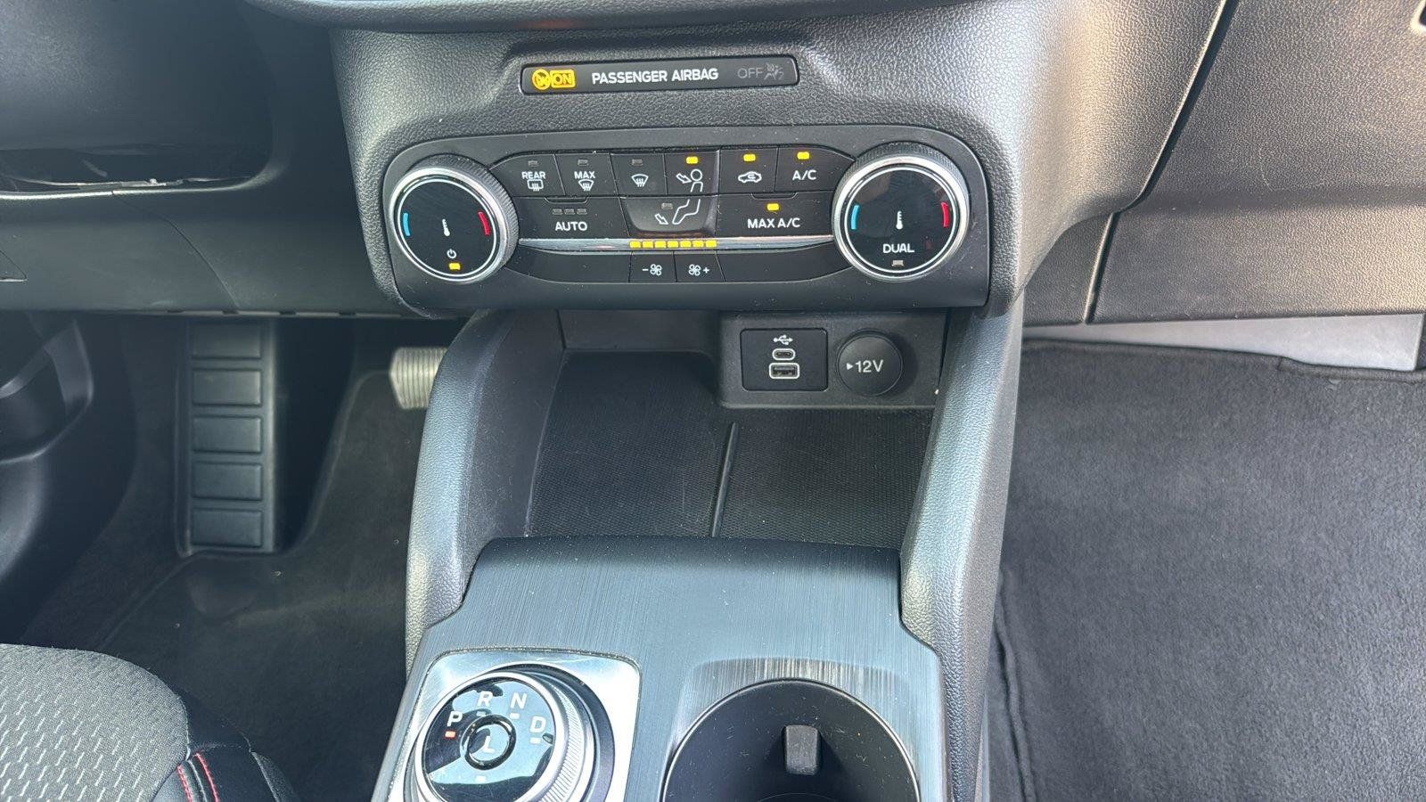Used 2025 Ford Escape ST-Line FWD image 16