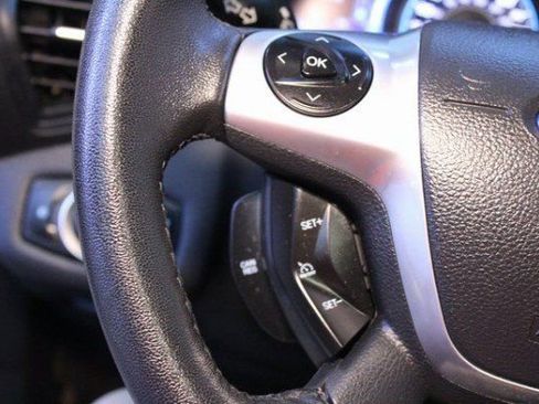 Used 2016 Ford C-MAX Energi SEL image 21