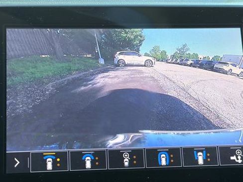 Used 2020 Chevrolet Equinox Premier AWD/4WD image 20