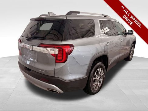 Used 2023 GMC Acadia SLE w/ Driver Convenience Package image 7