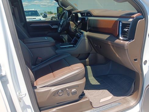 Used 2025 GMC Sierra 2500 Denali w/ Denali Reserve Package AWD/4WD image 20