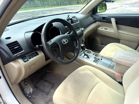 Used 2010 Toyota Highlander 2WD image 20
