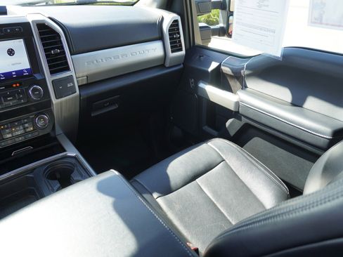 Used 2021 Ford F250 Lariat w/ Tremor Off-Road Package image 17