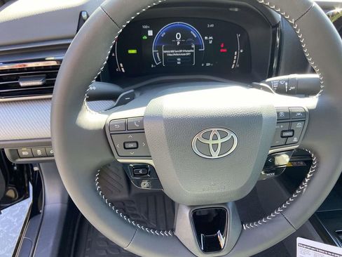 New 2026 Toyota Camry SE w/ Convenience Package image 19