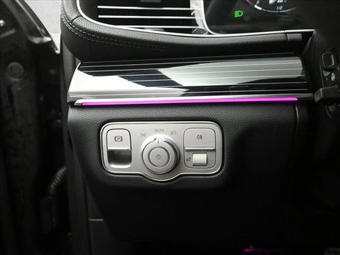 New 2026 Mercedes-Benz GLS 450 4MATIC image 18